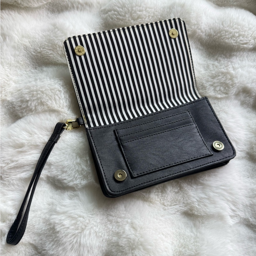 BETSEY JOHNSON Camouflage Wristlet Wallet - Picture 3 of 4